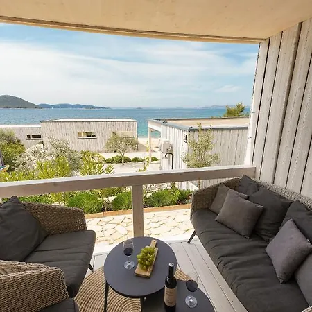 Buqez - Vanellus דירה דראגה